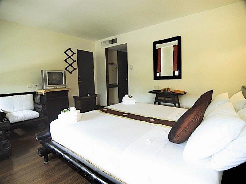 Phuket Heritage Hotel Karon Kültér fotó
