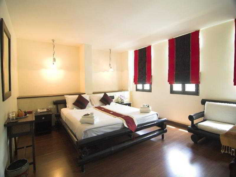 Phuket Heritage Hotel Karon Kültér fotó