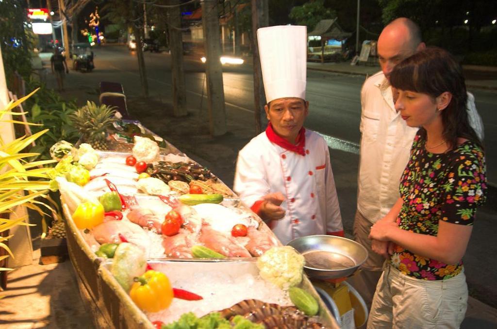 Phuket Heritage Hotel Karon Kültér fotó